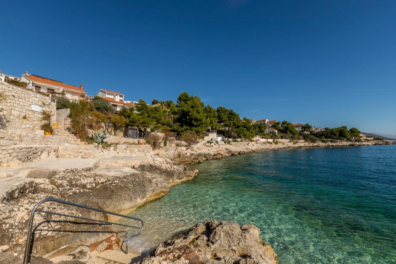 Apart Sa Terasom 250M Od Plaze,Parking,Wi Fi,Rostilj Trogir Exteriör bild