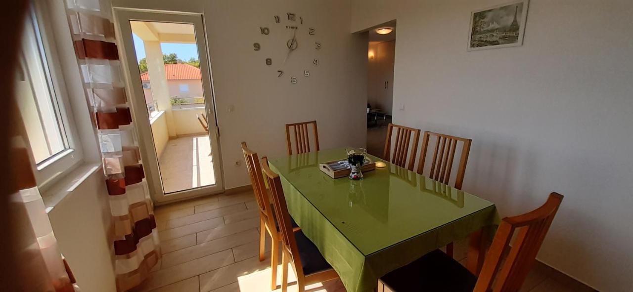 Apart Sa Terasom 250M Od Plaze,Parking,Wi Fi,Rostilj Trogir Exteriör bild