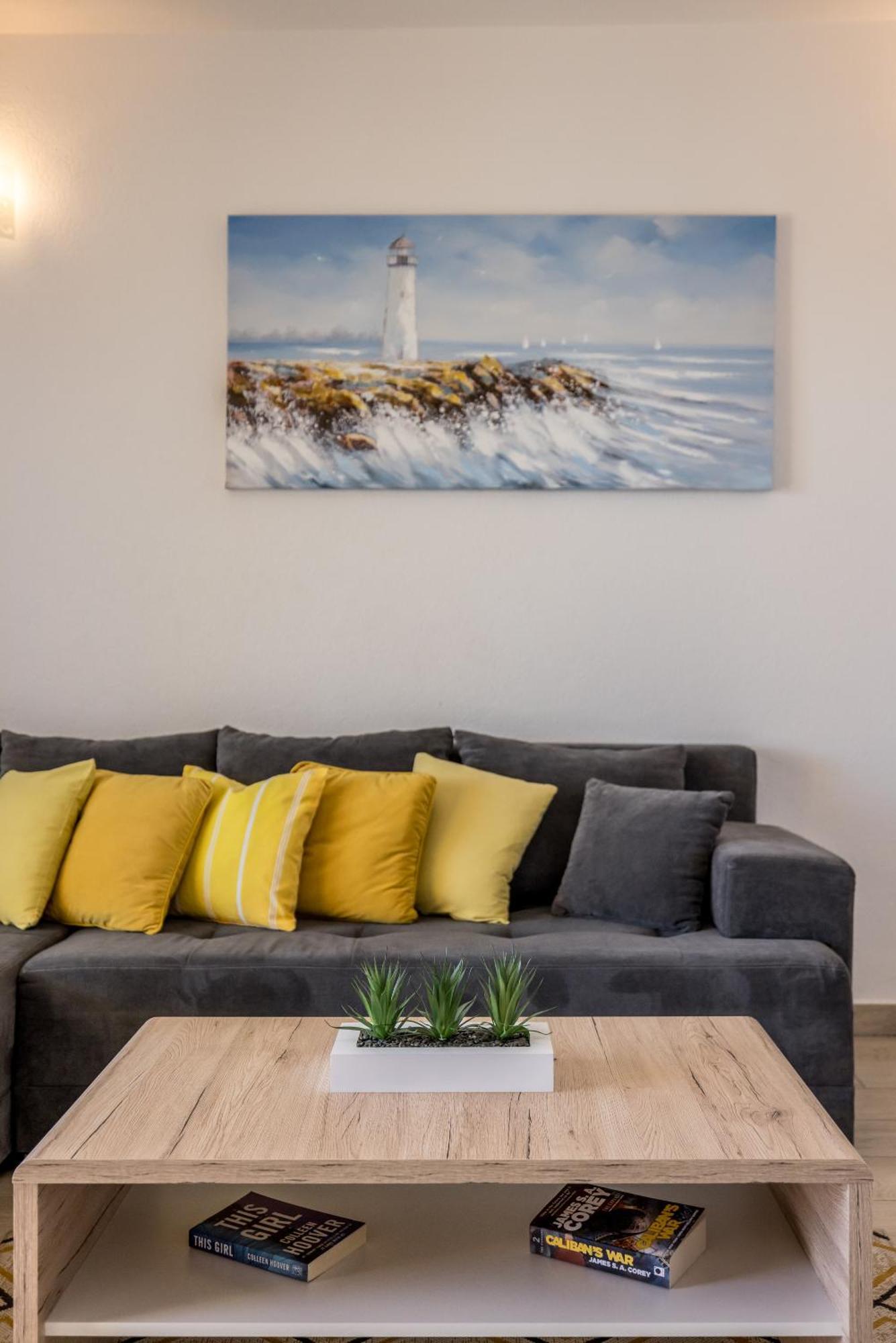 Apart Sa Terasom 250M Od Plaze,Parking,Wi Fi,Rostilj Trogir Exteriör bild